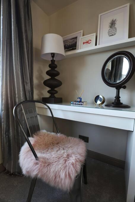 Stylish Townhouse 15 Mins To Laines & Seafront Vila Brighton Exterior foto