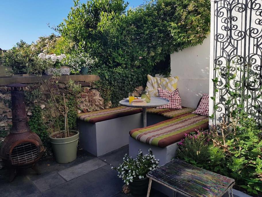 Stylish Townhouse 15 Mins To Laines & Seafront Vila Brighton Exterior foto